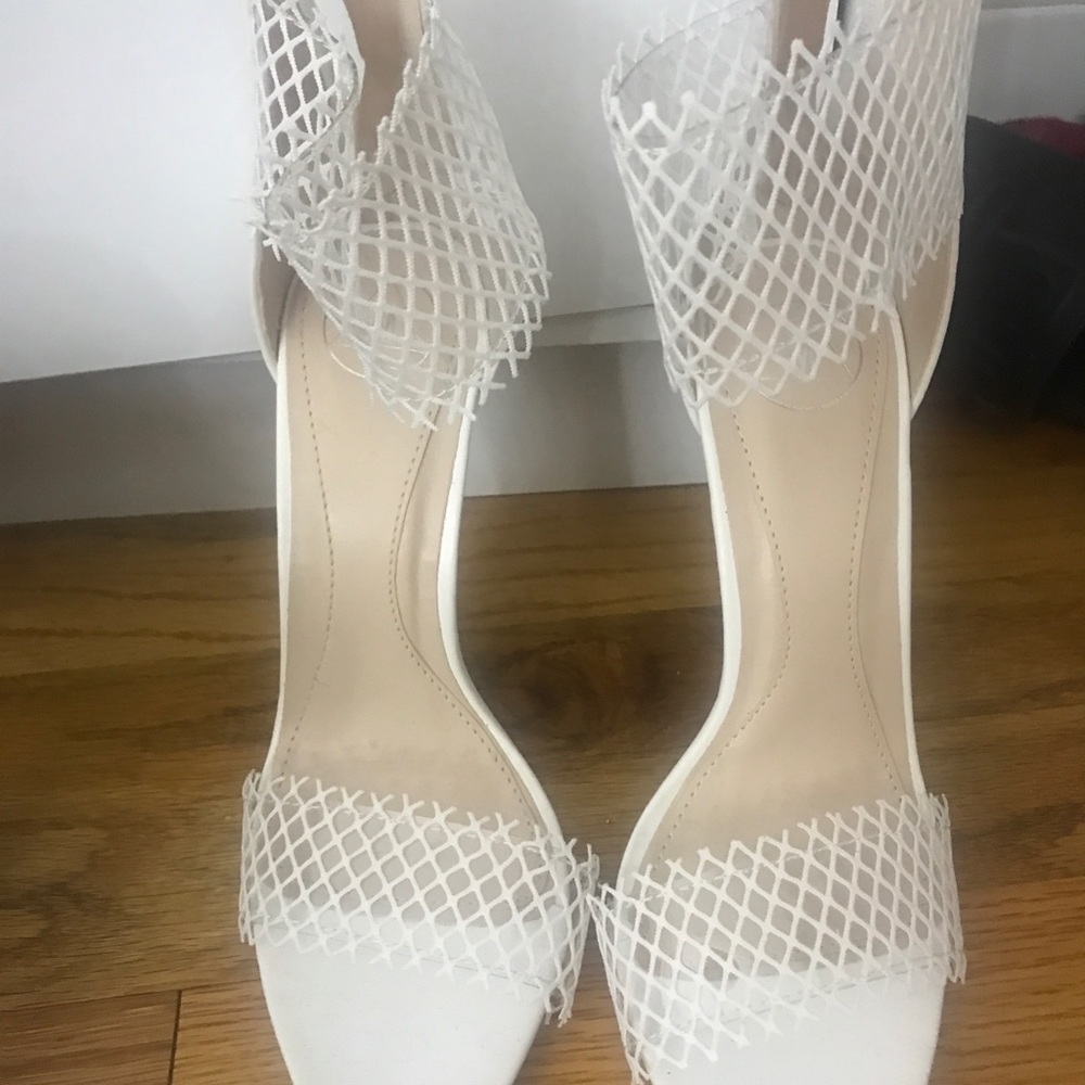 MISSGUIDED HEELS SIZE 6